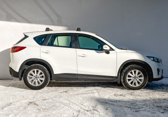 Подержанный автомобиль Mazda CX-5 2015 года (4 фото)