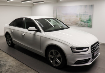 Подержанный автомобиль Audi A4 Sedan 2014 года (3 фото)
