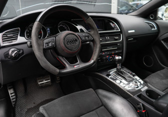 Подержанный автомобиль Audi RS 5 Coupe 2011 года (9 фото)
