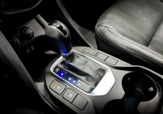 Подержанный автомобиль Hyundai Santa Fe 2016 года (27 фото)
