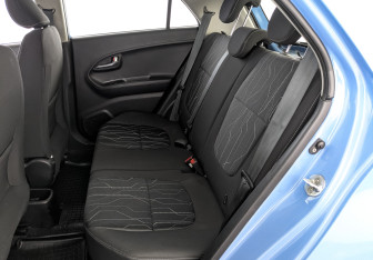 Подержанный автомобиль Kia Picanto 2011 года (18 фото)