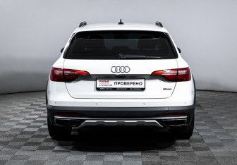 Подержанный автомобиль Audi A4 allroad 2020 года (6 фото)