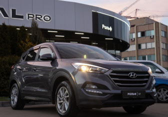 Подержанный автомобиль Hyundai Tucson 2015 года (2 фото)