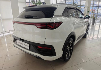 Подержанный автомобиль JAC JS6 2023 года (5 фото)