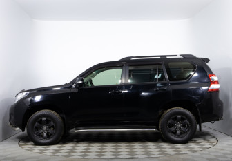 Подержанный автомобиль Toyota Land Cruiser Prado 2013 года (8 фото)