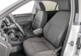 Подержанный автомобиль Skoda Rapid Liftback 2022 года (20 фото)