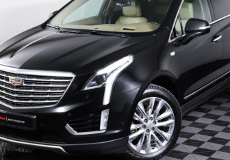 Подержанный автомобиль Cadillac XT5 2016 года (27 фото)