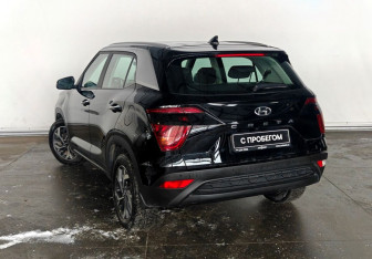 Подержанный автомобиль Hyundai Creta 2021 года (7 фото)