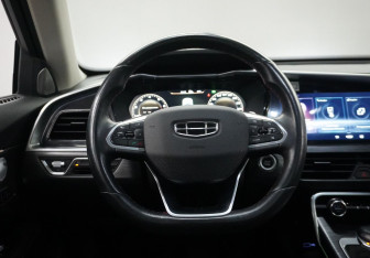 Подержанный автомобиль Geely Tugella 2022 года (15 фото)