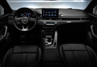 Подержанный автомобиль Audi A5 Liftback 2022 года (8 фото)