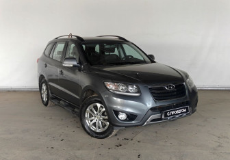 Подержанный автомобиль Hyundai Santa Fe 2011 года (3 фото)