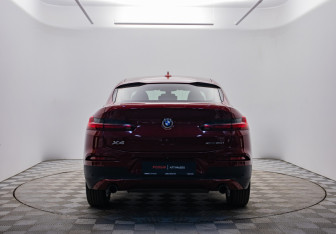 Подержанный автомобиль BMW X4 2019 года (6 фото)