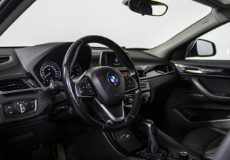 Подержанный автомобиль BMW X2 2018 года (9 фото)