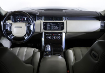 Подержанный автомобиль Land Rover Range Rover 2015 года (13 фото)