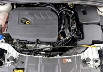 Подержанный автомобиль Ford Focus Sedan 2016 года (9 фото)