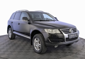 Подержанный автомобиль Volkswagen Touareg 2009 года (3 фото)