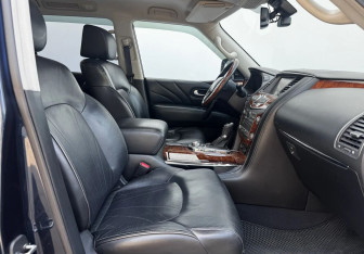 Подержанный автомобиль Infiniti QX80 2016 года (10 фото)