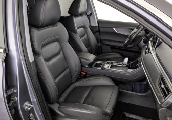 Подержанный автомобиль Chery Tiggo 8 2023 года (23 фото)