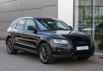 Подержанный автомобиль Audi Q5 2015 года (3 фото)