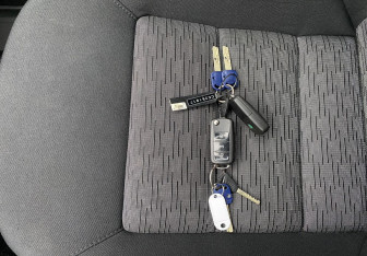 Подержанный автомобиль Skoda Octavia Liftback 2011 года (15 фото)