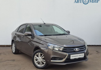 Подержанный автомобиль LADA (ВАЗ) Vesta Sedan 2018 года (3 фото)