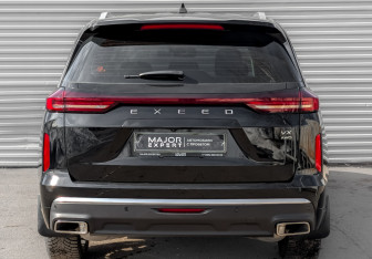 Подержанный автомобиль Exeed VX 2023 года (6 фото)