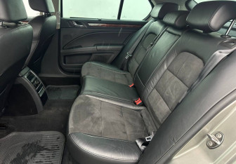 Подержанный автомобиль Skoda Superb Liftback 2010 года (10 фото)