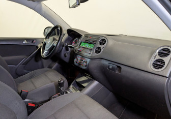 Подержанный автомобиль Volkswagen Tiguan 2014 года (11 фото)