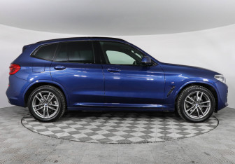 Подержанный автомобиль BMW X3 2020 года (6 фото)