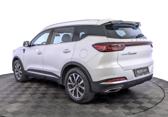 Подержанный автомобиль Chery Tiggo 7 Pro Max 2024 года (7 фото)