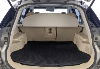 Подержанный автомобиль Nissan X-Trail 2018 года (10 фото)