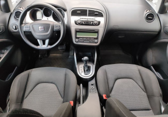Подержанный автомобиль SEAT Altea 2013 года (10 фото)