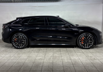 Подержанный автомобиль Zeekr 001 2024 года (4 фото)