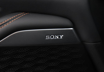 Подержанный автомобиль Changan UNI-K 2023 года (16 фото)