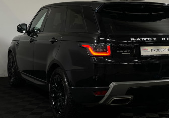 Подержанный автомобиль Land Rover Range Rover Sport 2019 года (19 фото)