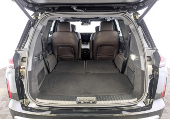 Подержанный автомобиль Exeed VX 2023 года (10 фото)