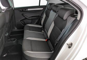 Подержанный автомобиль Skoda Rapid Liftback 2019 года (18 фото)