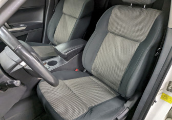 Подержанный автомобиль Geely Emgrand X7 2015 года (14 фото)