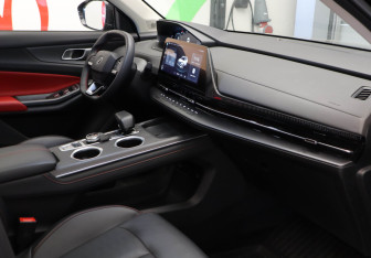 Подержанный автомобиль Changan UNI-S 2024 года (22 фото)