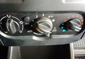 Подержанный автомобиль LADA (ВАЗ) Largus Wagon 2018 года (13 фото)