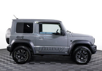 Подержанный автомобиль Suzuki Jimny 2020 года (4 фото)