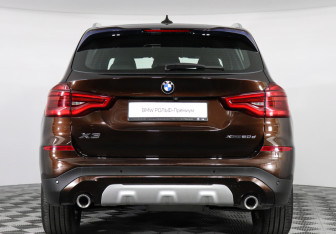 Подержанный автомобиль BMW X3 2020 года (4 фото)