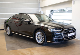 Подержанный автомобиль Audi A8 2018 года (3 фото)