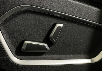 Подержанный автомобиль Geely Atlas Pro 2022 года (15 фото)