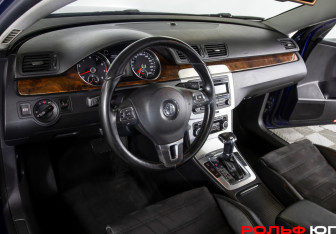 Подержанный автомобиль Volkswagen Passat Sedan 2010 года (19 фото)