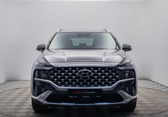 Подержанный автомобиль Hyundai Santa Fe 2021 года (8 фото)