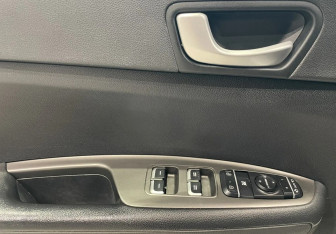 Подержанный автомобиль Kia Optima Sedan 2018 года (17 фото)
