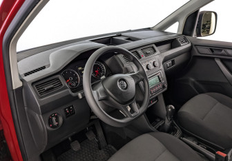 Подержанный автомобиль Volkswagen Caddy Compactvan 2019 года (16 фото)