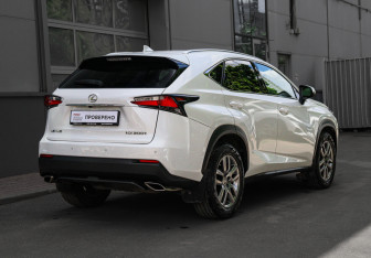 Подержанный автомобиль Lexus NX 2017 года (4 фото)