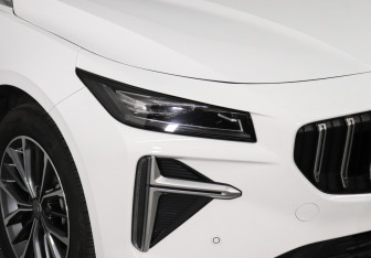 Подержанный автомобиль Geely Preface 2024 года (13 фото)